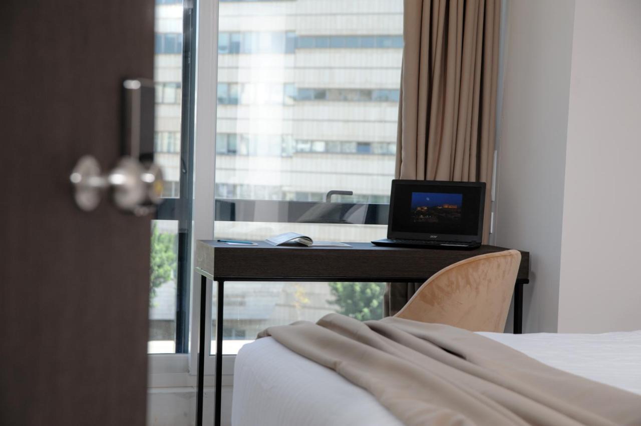 บี4บี เอเธนส์ 365 Hotel ภายนอก รูปภาพ