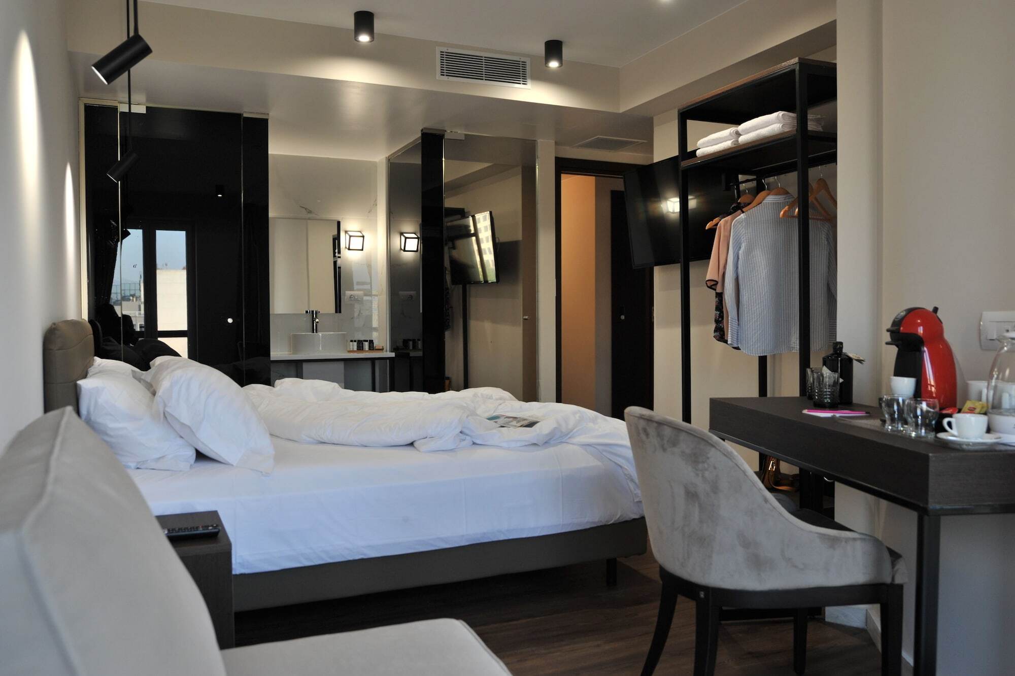 บี4บี เอเธนส์ 365 Hotel ภายนอก รูปภาพ