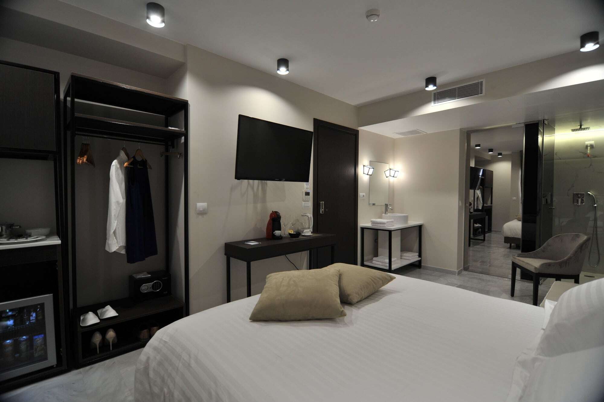 บี4บี เอเธนส์ 365 Hotel ภายนอก รูปภาพ